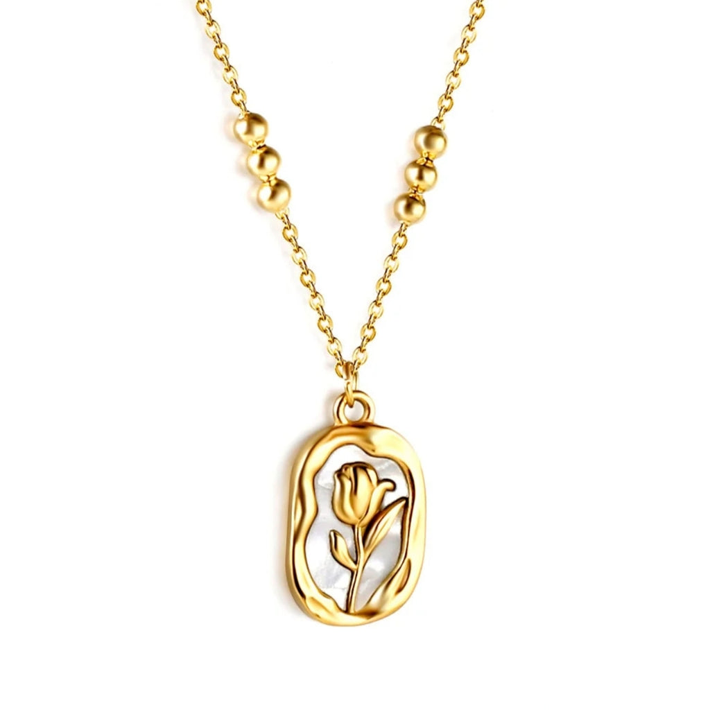 Belle necklace