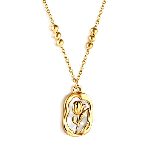 Belle necklace